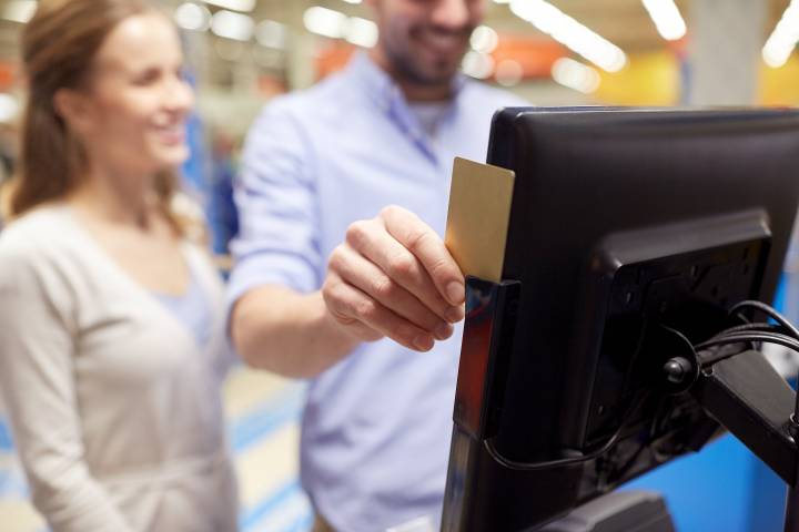 Fraud prevention at self-service retail checkouts